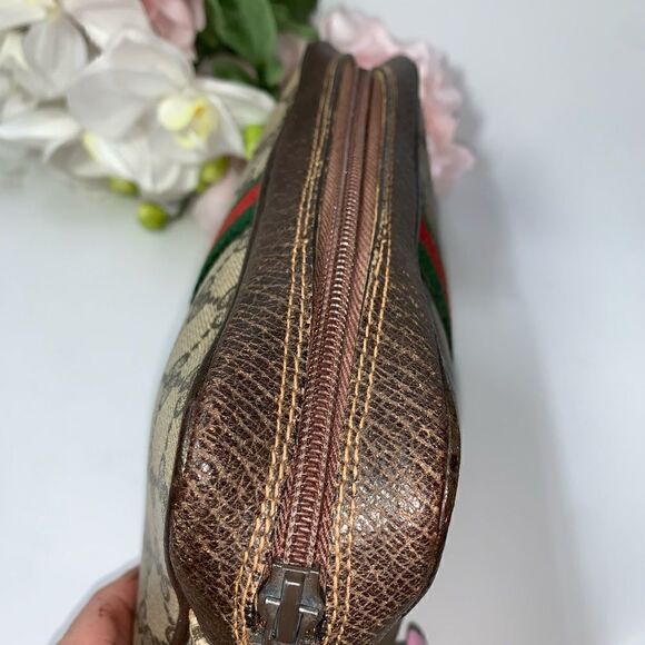 Authentic GUCCI Toiletry Clutch Bag - Picture 14 of 14